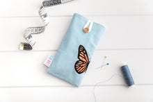 Load image into Gallery viewer, Monarch Butterfly Glasses Case
