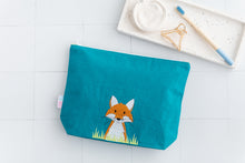 Load image into Gallery viewer, Fox Luxury Wash Bag
