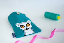 Load image into Gallery viewer, Ring Tailed Lemur Glasses Case

